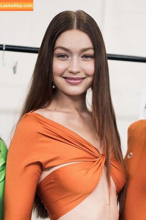 Gigi Hadid фото #0482