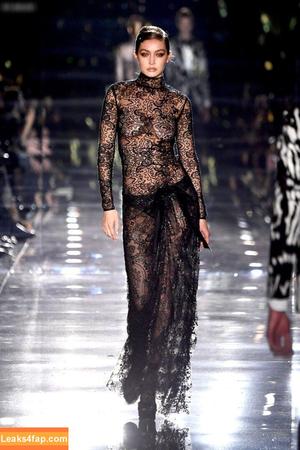 Gigi Hadid photo #0554