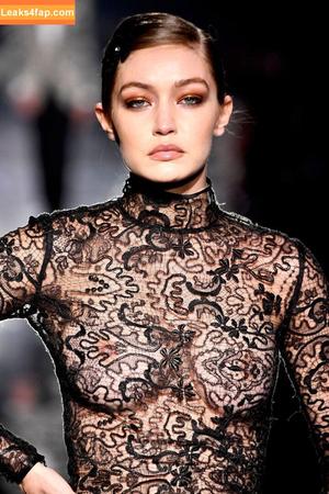 Gigi Hadid photo #0560