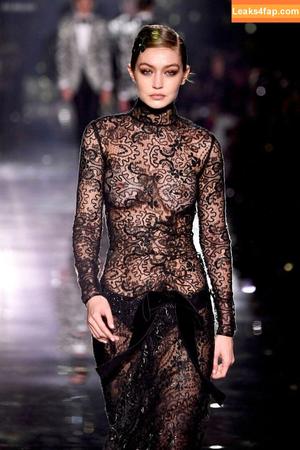 Gigi Hadid photo #0563