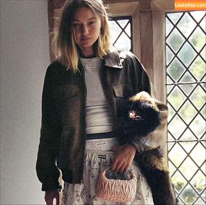 Gigi Hadid photo #0807