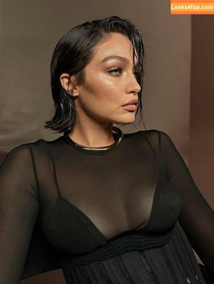 Gigi Hadid photo #0817