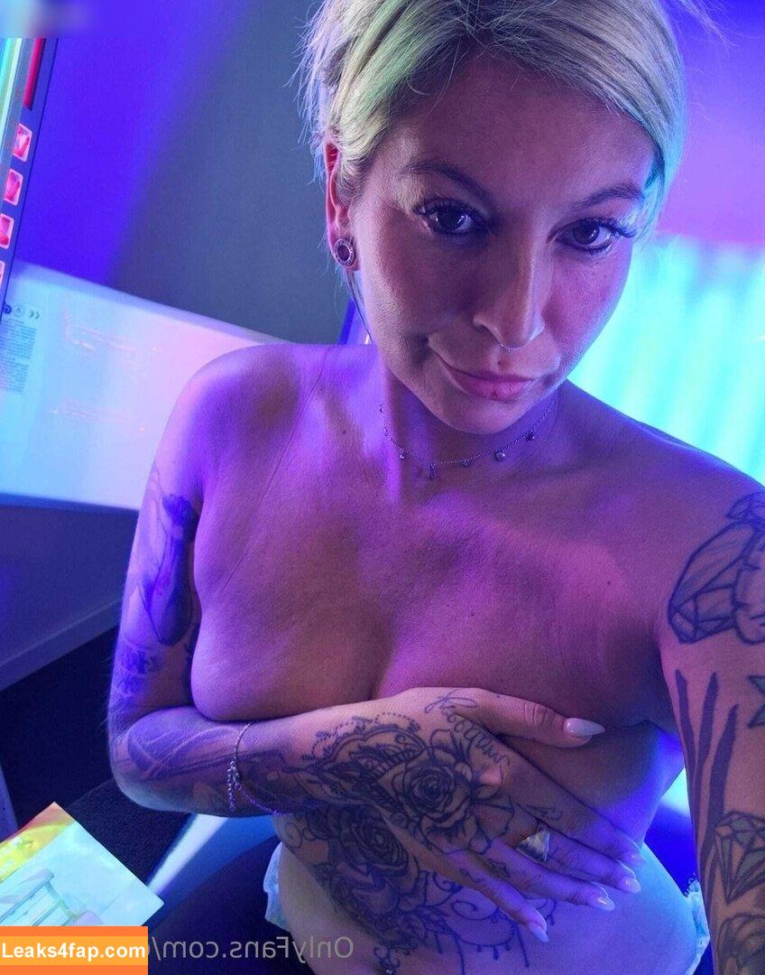Gigi.Privat /  leaked photo photo #0020
