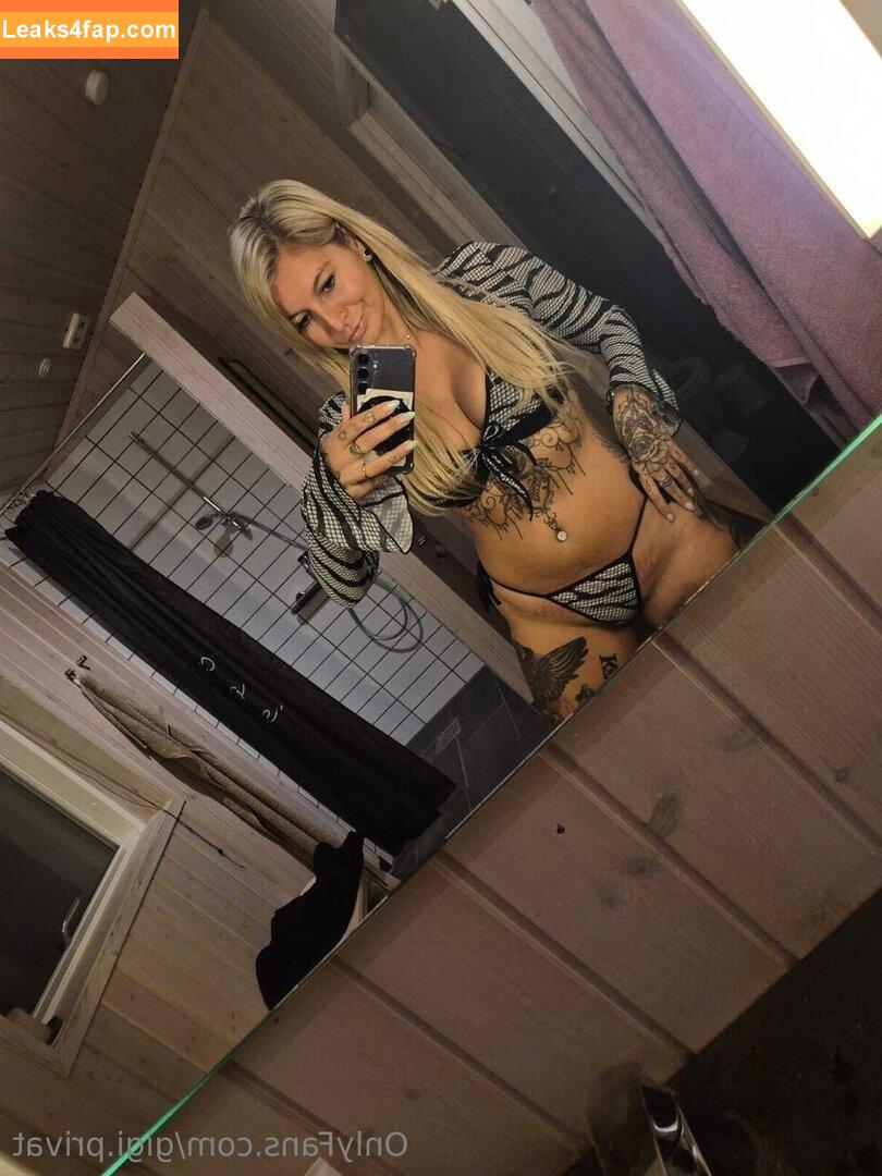 Gigi.Privat /  leaked photo photo #0023