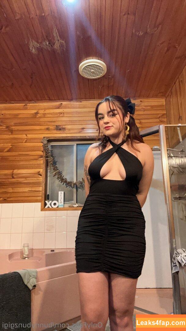 gigihugsyou /  leaked photo photo #0002