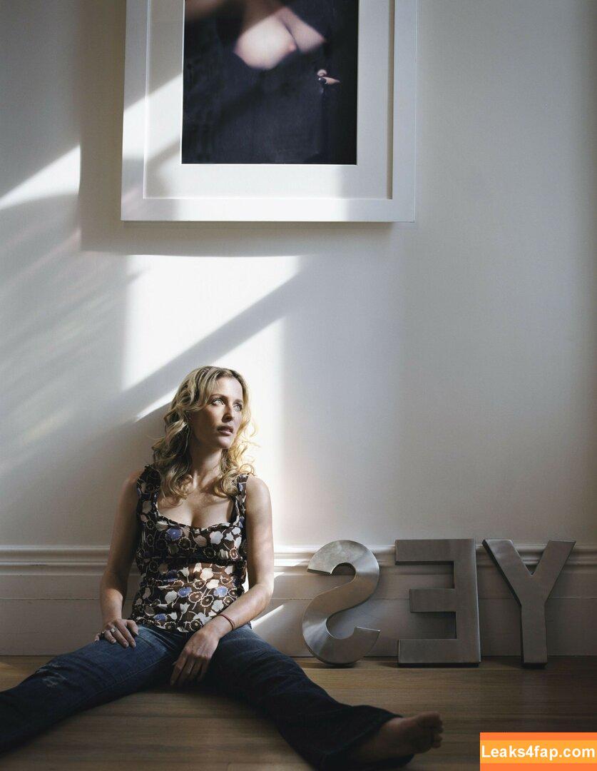 Gillian Anderson / GillianA leaked photo photo #0207