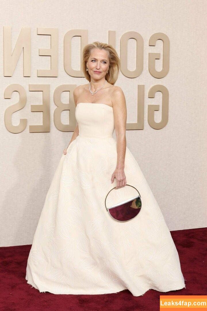 Gillian Anderson / GillianA leaked photo photo #0211