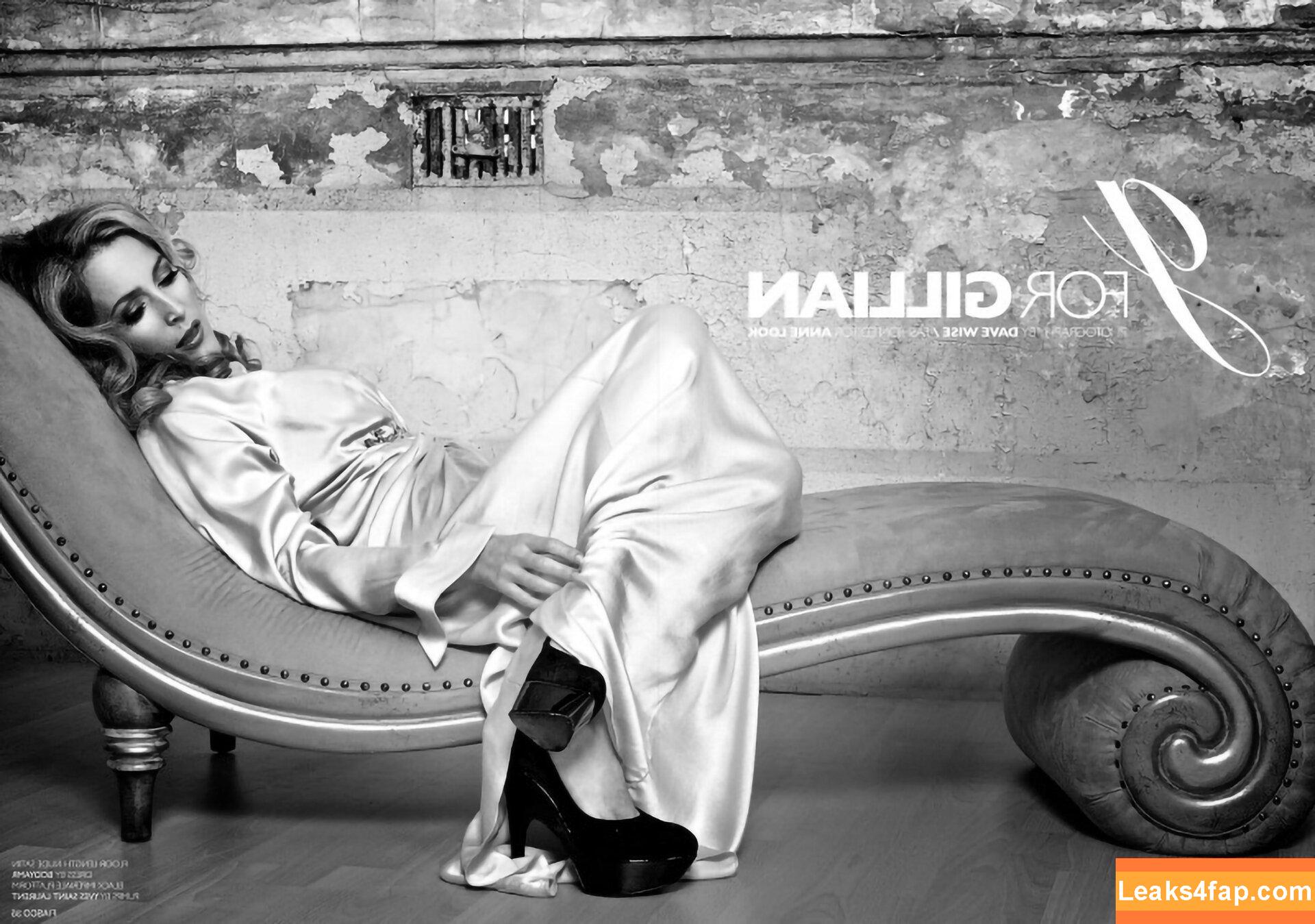 Gillian Anderson / GillianA leaked photo photo #0214