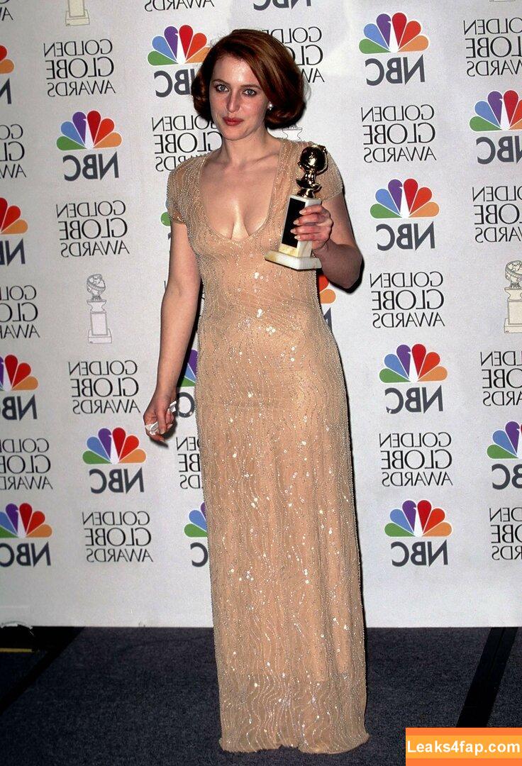 Gillian Anderson / GillianA leaked photo photo #0233
