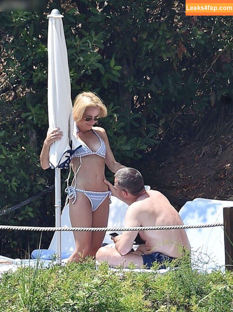Gillian Anderson / GillianA leaked photo photo #0298