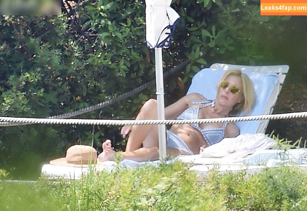 Gillian Anderson / GillianA leaked photo photo #0305
