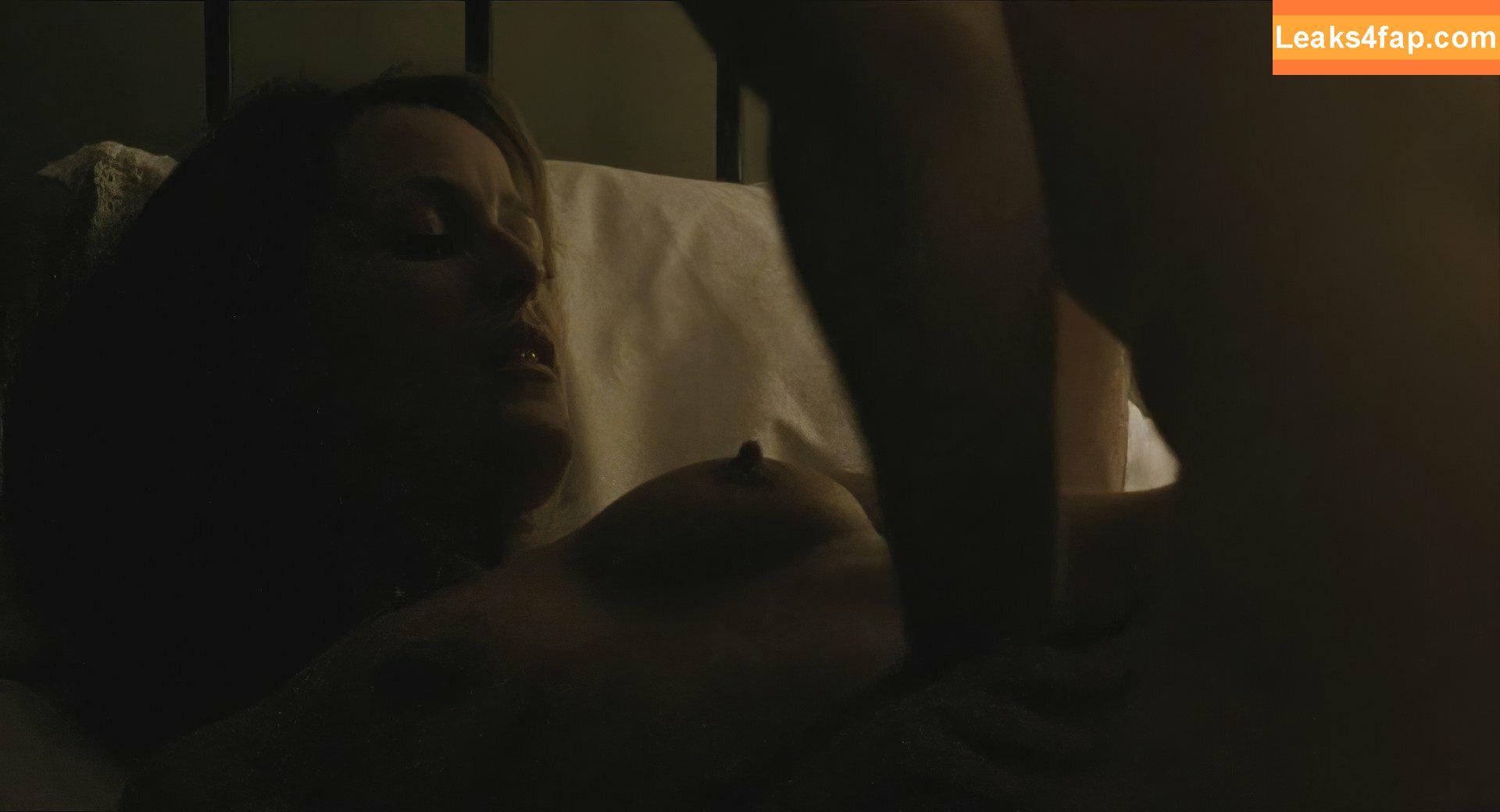 Gillian Anderson / GillianA leaked photo photo #0466