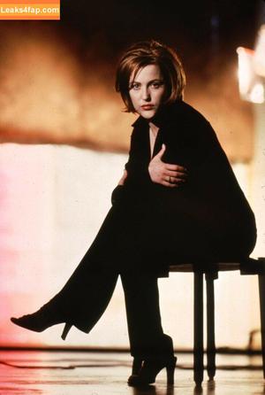 Gillian Anderson photo #0083