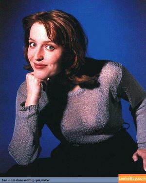 Gillian Anderson photo #0086
