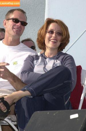 Gillian Anderson photo #0109