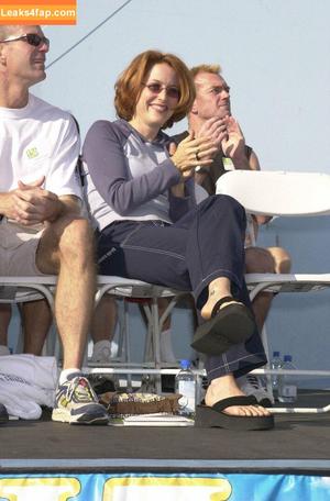 Gillian Anderson photo #0111