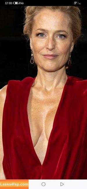 Gillian Anderson photo #0126