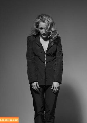 Gillian Anderson photo #0219