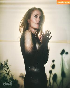 Gillian Anderson photo #0471