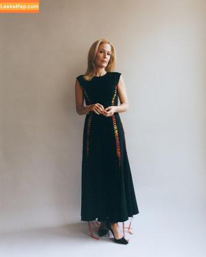 Gillian Anderson photo #0474