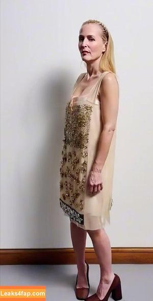 Gillian Anderson photo #0484