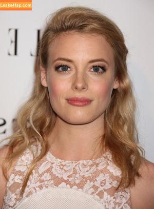 Gillian Jacobs photo #0002