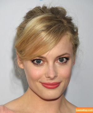 Gillian Jacobs photo #0005