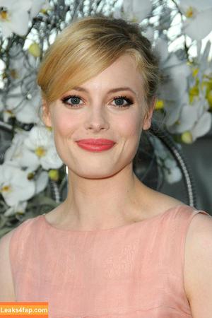 Gillian Jacobs photo #0006