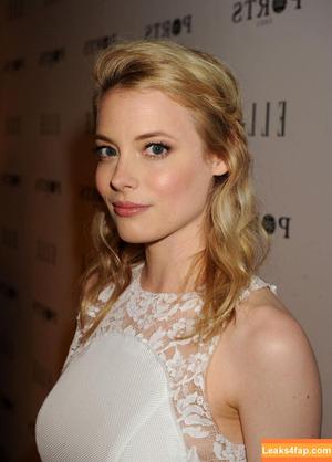 Gillian Jacobs photo #0018