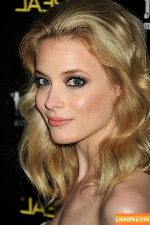 Gillian Jacobs photo #0037