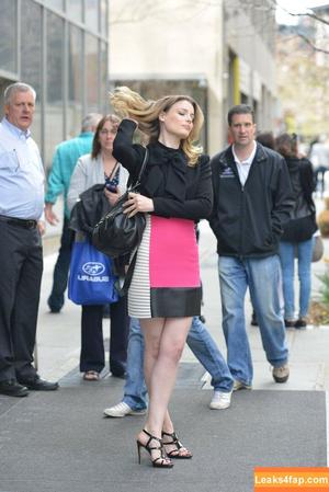 Gillian Jacobs photo #0281