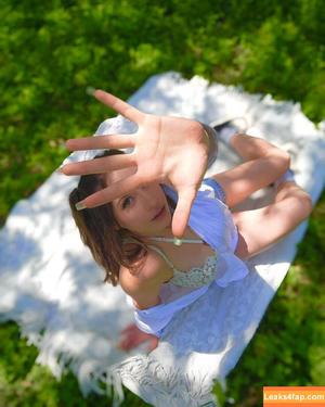 GillianAprils photo #0170