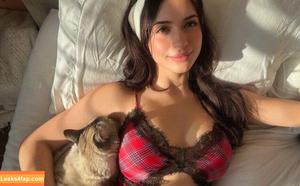 GillianAprils photo #0182