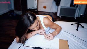 Gina Carla photo #1083