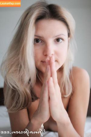 Gina Gerson photo #0568