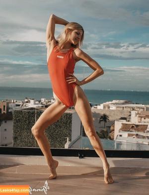 Gina Gerson photo #0910