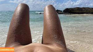 Gina Gerson photo #2306