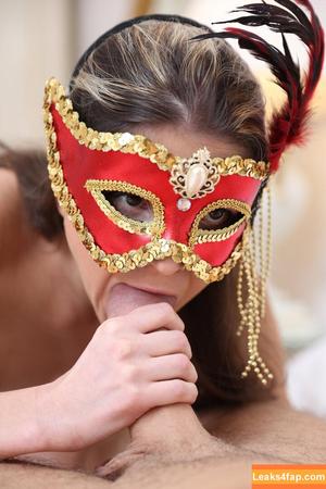 Gina Gerson фото #2908