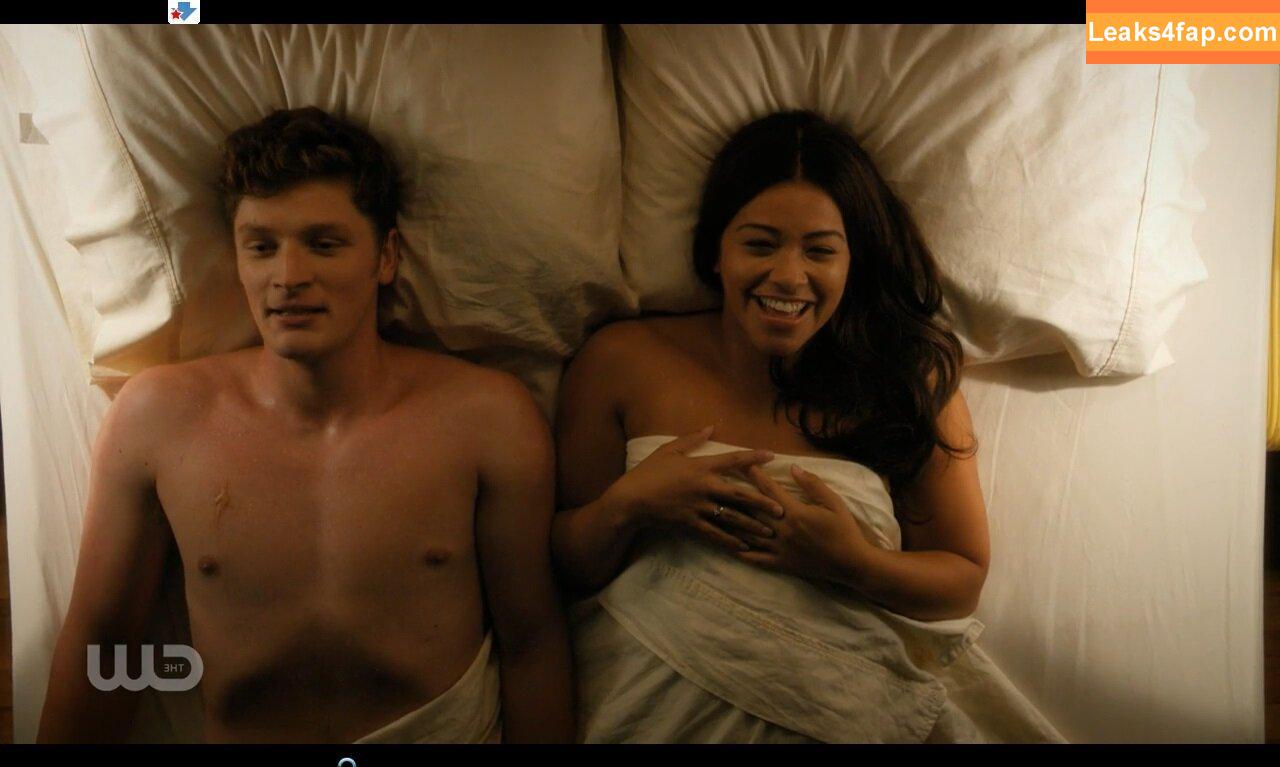 Gina Rodriguez /  leaked photo photo #0007