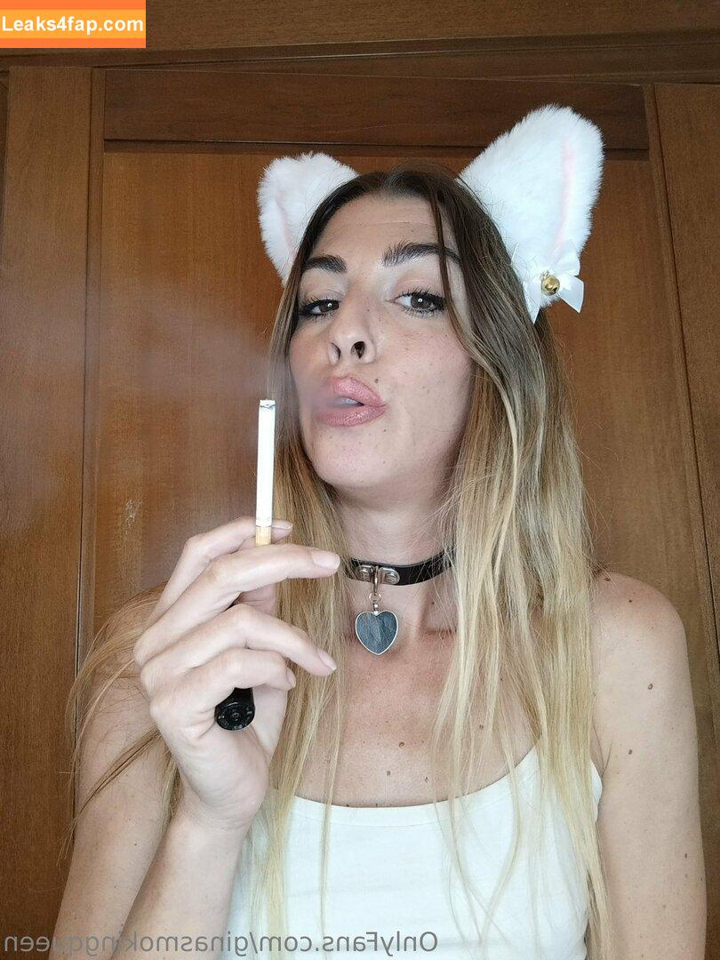 ginasmokingqueen /  leaked photo photo #0022