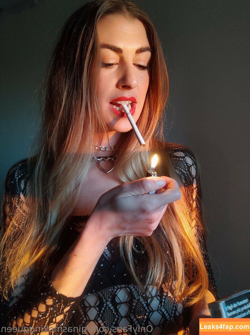 ginasmokingqueen /  leaked photo photo #0052