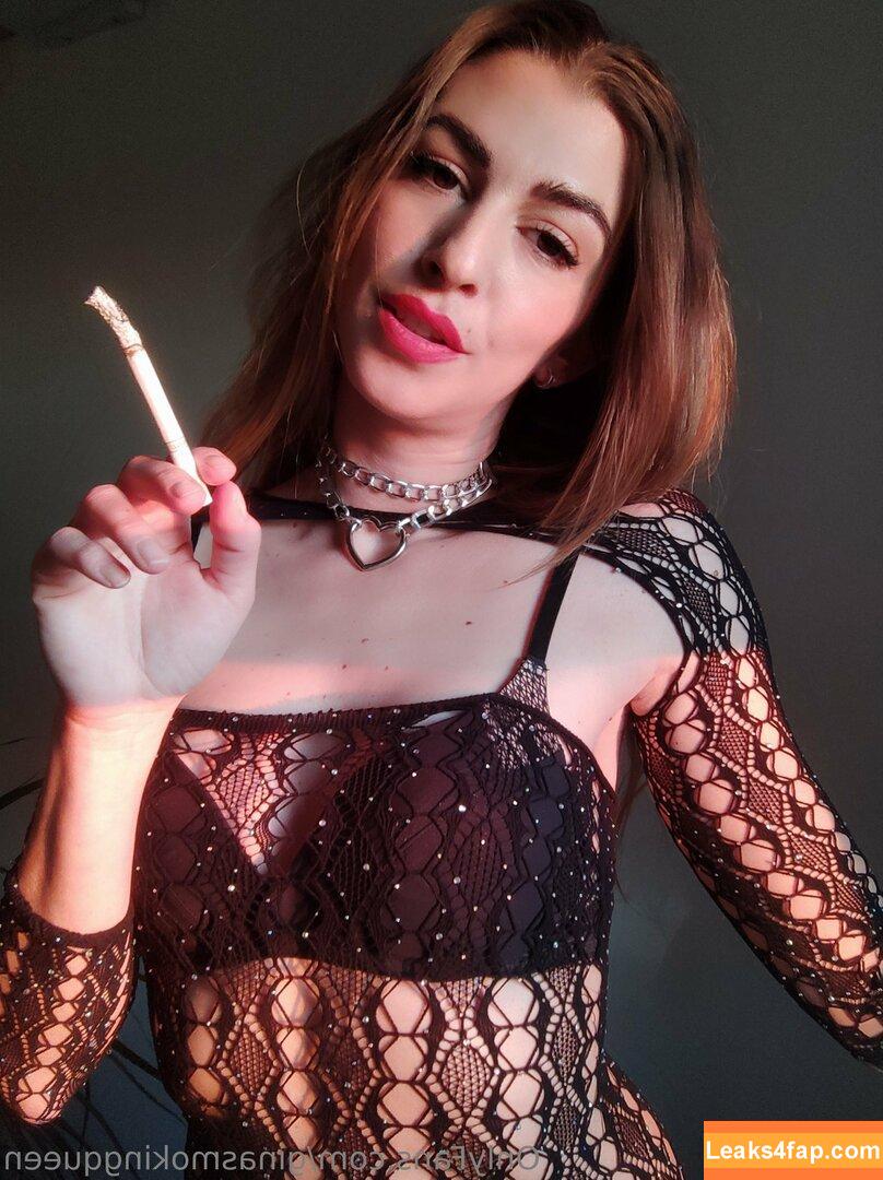 ginasmokingqueen /  leaked photo photo #0057