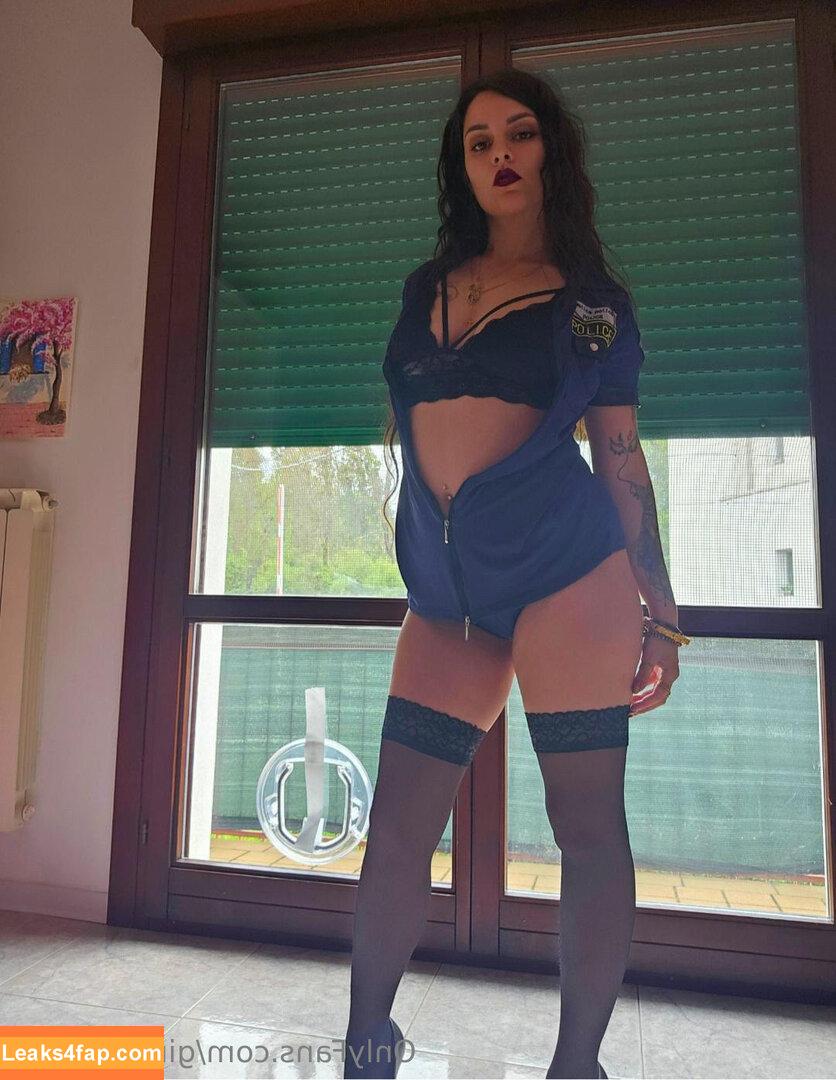 ginevracorsi / ginevra_extra leaked photo photo #0001