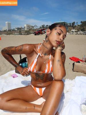 Giovanna photo #0024