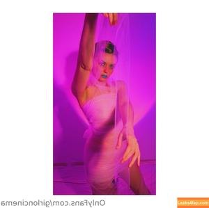 Girl On Cinema photo #0046