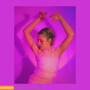 Girl On Cinema photo #0054