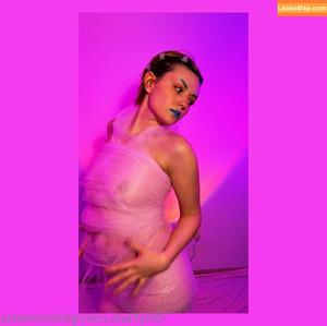 Girl On Cinema photo #0055