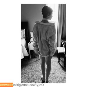 Girl On Cinema photo #0129