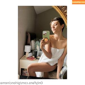 Girl On Cinema photo #0204