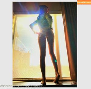 girloncinema photo #0128